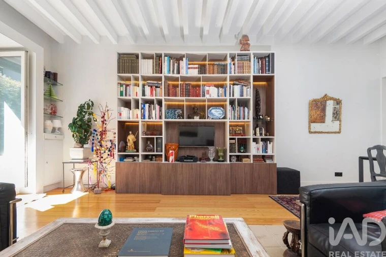 Apartamento T2 para Venda em Misericórdia Foto 2