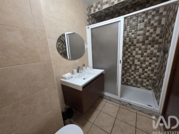 Apartamento T2 para Venda em Quelfes
