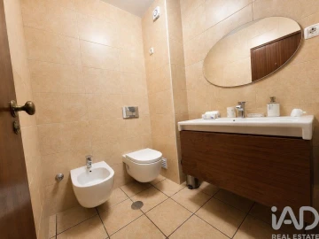 Apartamento T2 para Venda em Quelfes