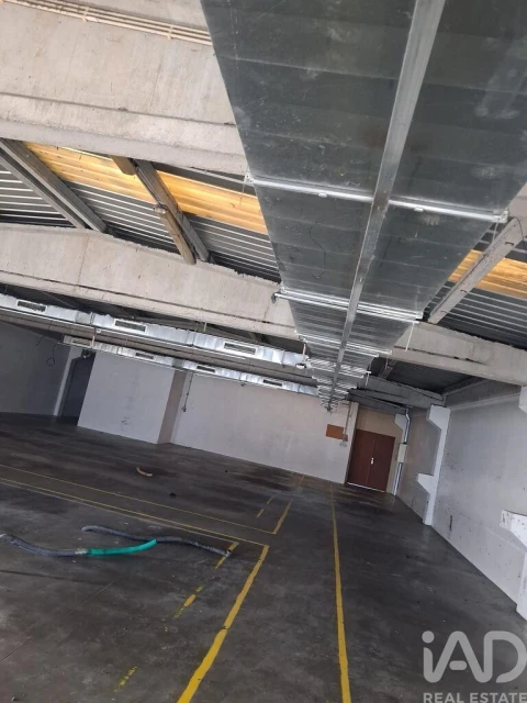 Armazém para Venda em Touguinha e Touguinhó
