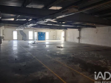Armazém para Venda em Touguinha e Touguinhó