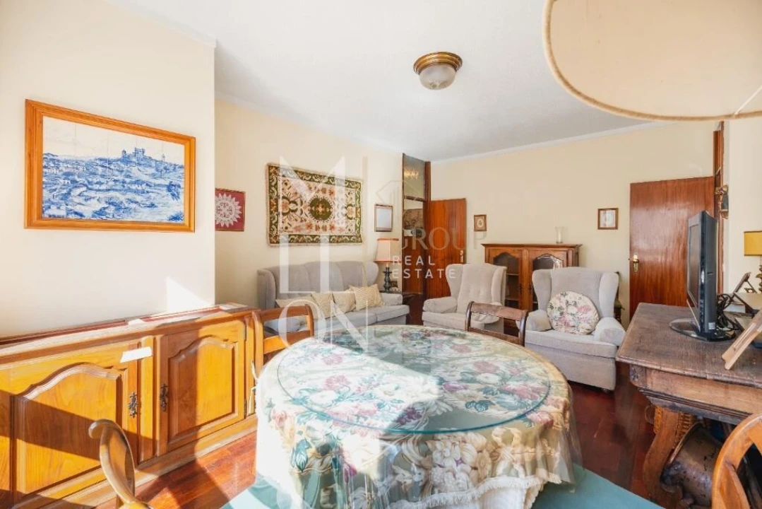Apartamento T3 para Venda em Ramalde Foto 5