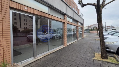 Loja para Venda em Valongo