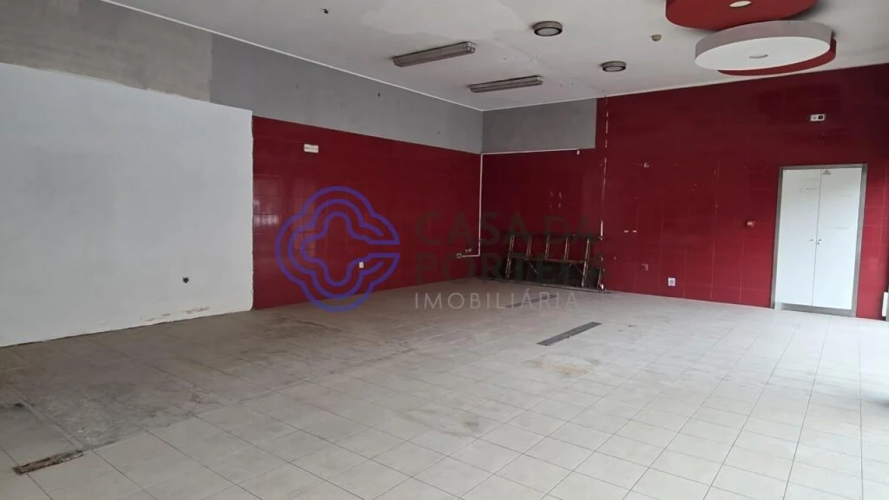 Loja para Venda em Valongo Foto 7