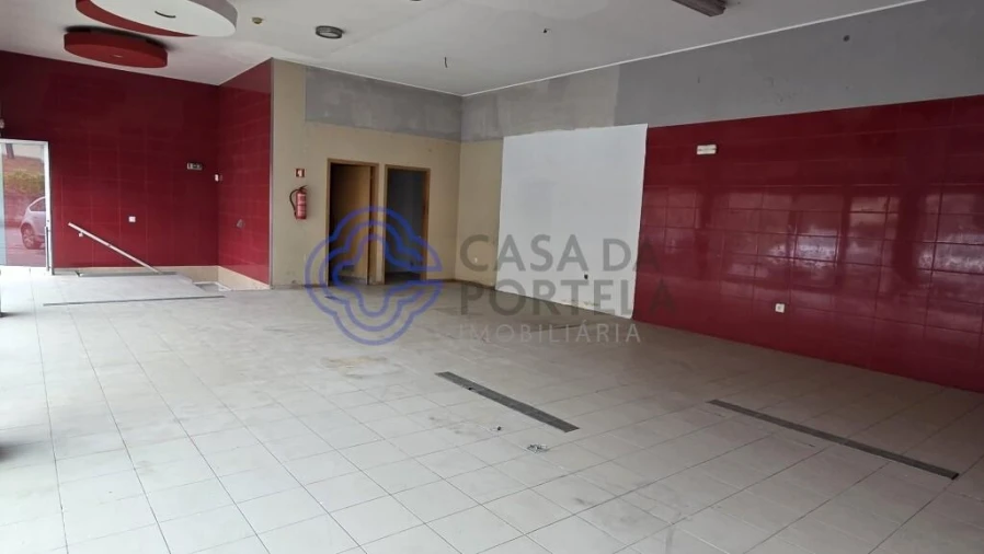 Loja para Venda em Valongo Foto 3