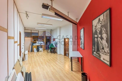 Armazém para Venda em Valongo