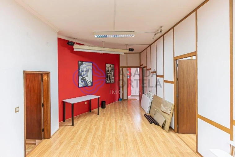 Armazém para Venda em Valongo Foto 13
