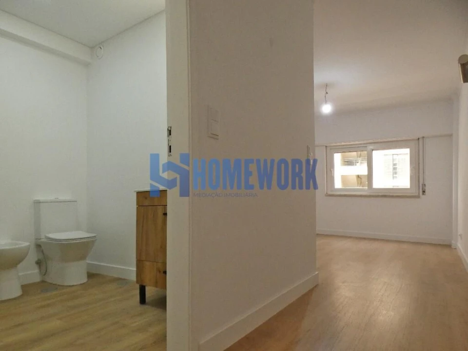 Apartamento T3 para Venda em São Domingos de Benfica Foto 25