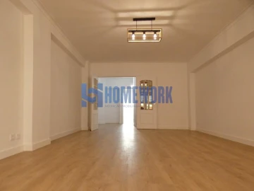 Apartamento T3 para Venda em São Domingos de Benfica