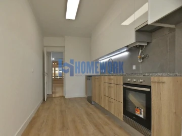 Apartamento T3 para Venda em São Domingos de Benfica