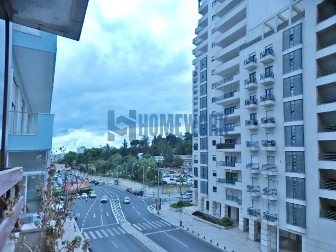Apartamento T3 para Venda em São Domingos de Benfica Foto 7