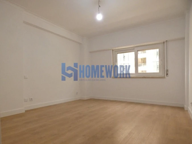 Apartamento T3 para Venda em São Domingos de Benfica Foto 26