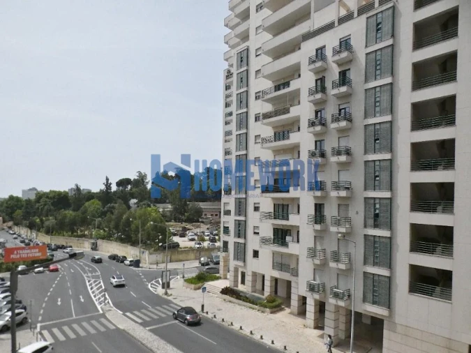Apartamento T3 para Venda em São Domingos de Benfica Foto 19