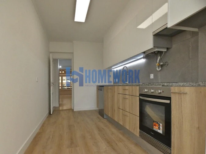 Apartamento T3 para Venda em São Domingos de Benfica Foto 7