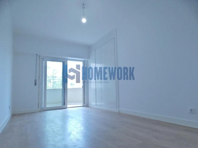 Apartamento T3 para Venda em São Domingos de Benfica Foto 31