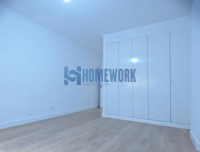 Apartamento T3 para Venda em São Domingos de Benfica Foto 16