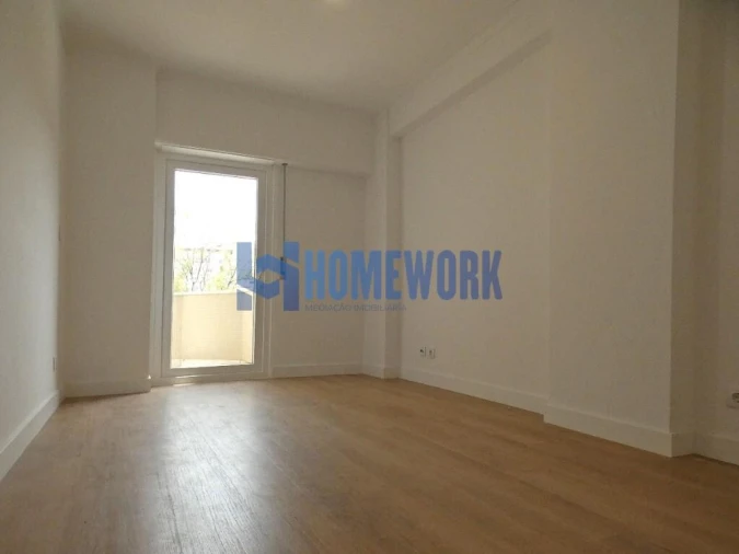 Apartamento T3 para Venda em São Domingos de Benfica Foto 30