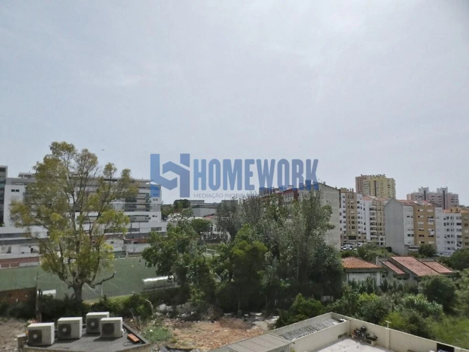 Apartamento T3 para Venda em São Domingos de Benfica Foto 10