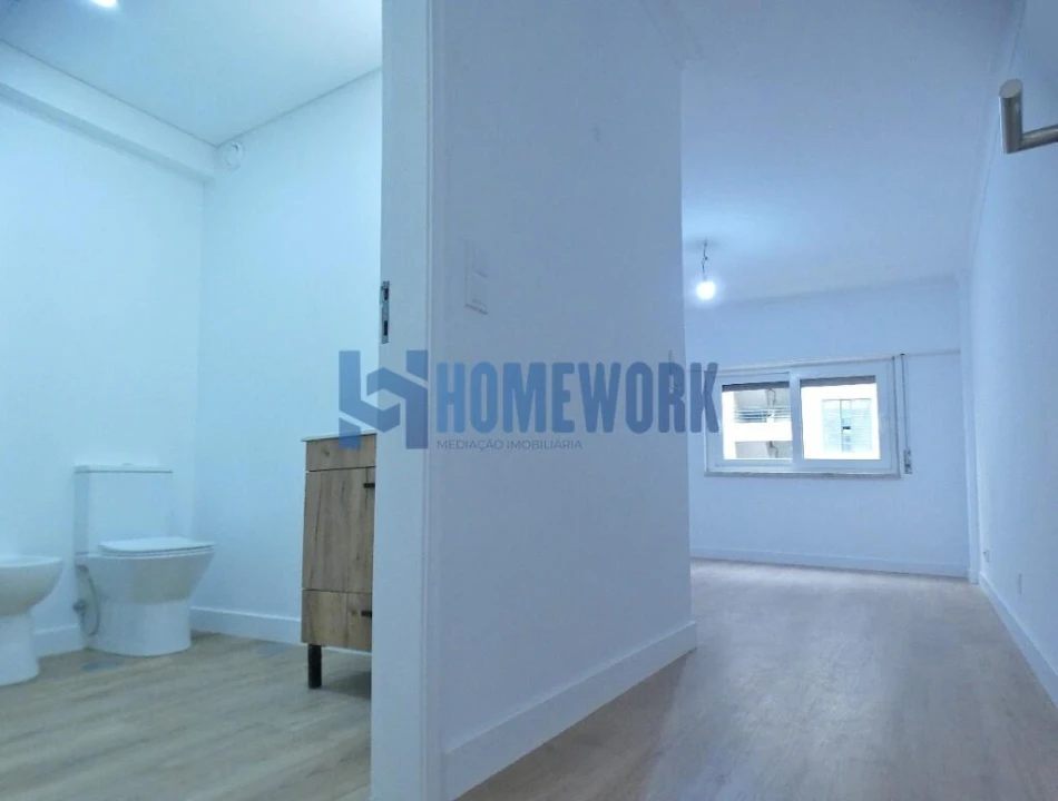 Apartamento T3 para Venda em São Domingos de Benfica Foto 11