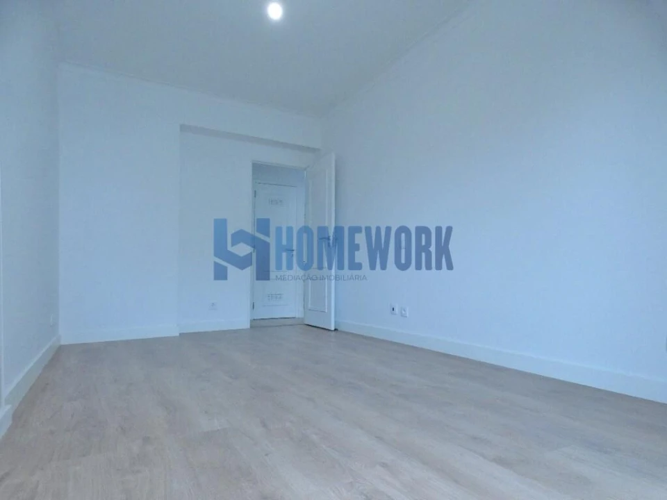 Apartamento T3 para Venda em São Domingos de Benfica Foto 33