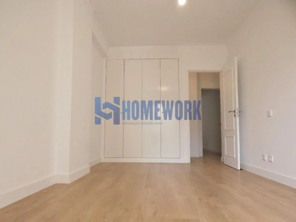 Apartamento T3 para Venda em São Domingos de Benfica Foto 32
