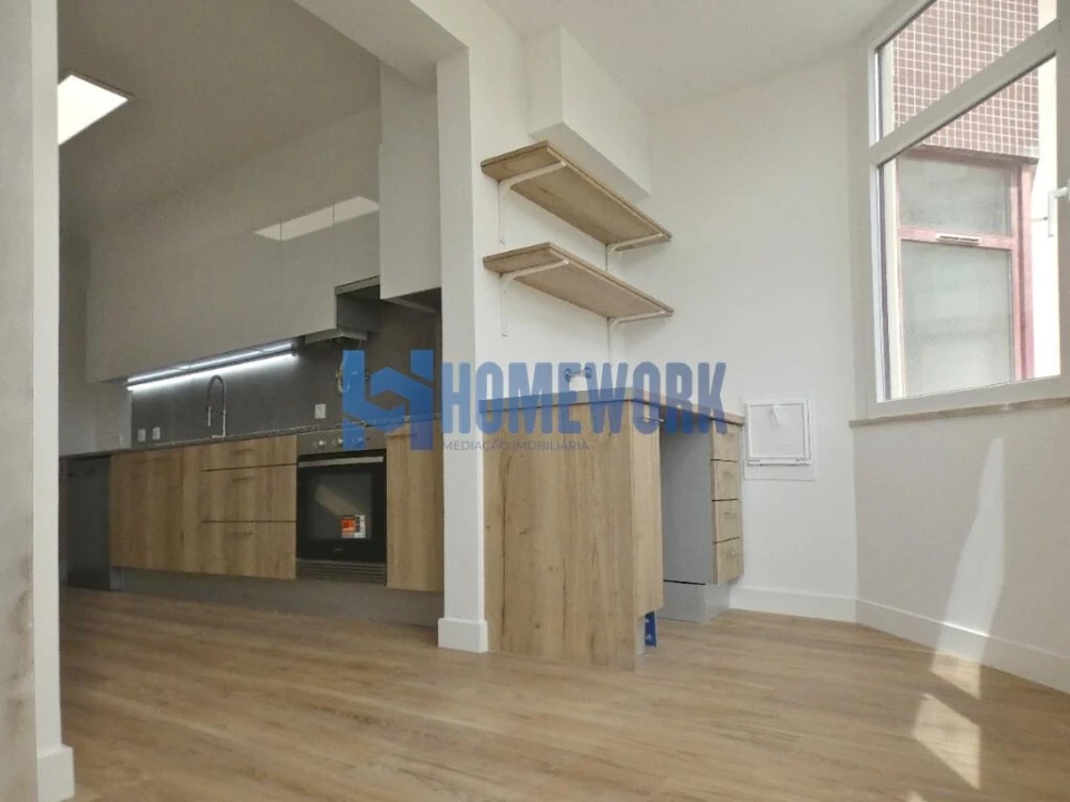 Apartamento T3 para Venda em São Domingos de Benfica Foto 5