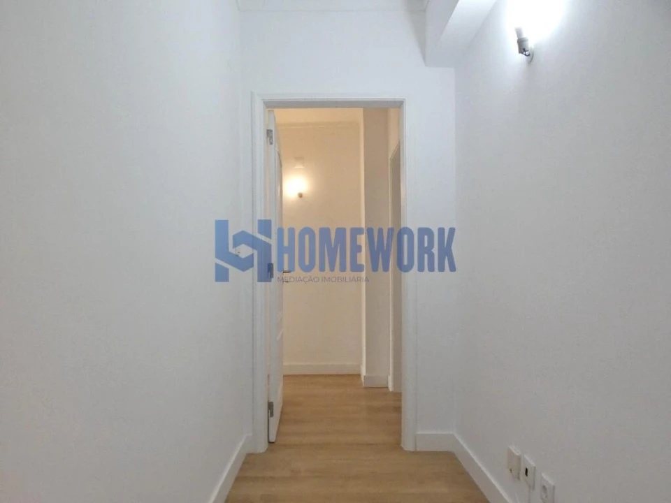 Apartamento T3 para Venda em São Domingos de Benfica Foto 23
