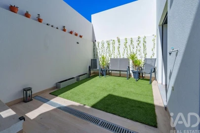 Moradia T2 para Venda em Quelfes