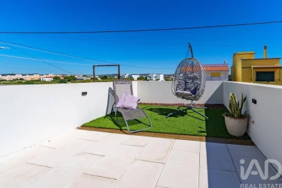 Moradia T2 para Venda em Quelfes