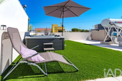 Moradia T2 para Venda em Quelfes
