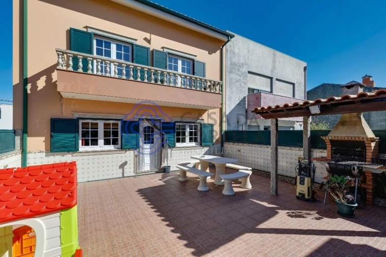 Moradia T3 para Venda em Vila Chã Foto 50