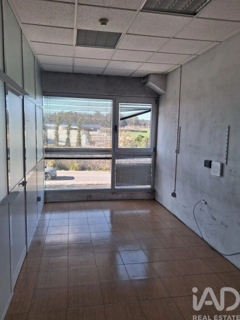 Armazém para Arrendamento em Touguinha e Touguinhó
