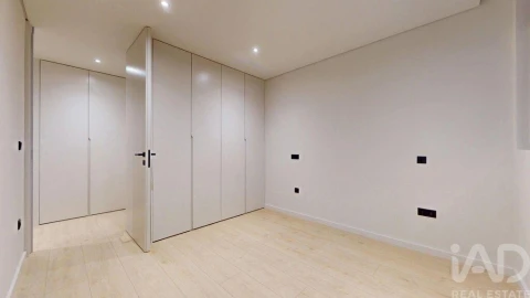 Apartamento T4 para Venda em Gondomar (São Cosme), Valbom e Jovim