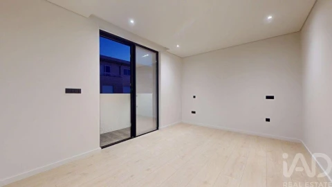 Apartamento T4 para Venda em Gondomar (São Cosme), Valbom e Jovim