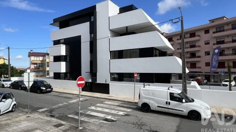 Apartamento T4 para Venda em Gondomar (São Cosme), Valbom e Jovim