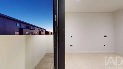 Apartamento T4 para Venda em Gondomar (São Cosme), Valbom e Jovim