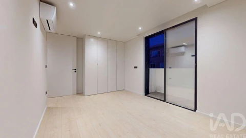 Apartamento T4 para Venda em Gondomar (São Cosme), Valbom e Jovim
