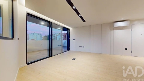 Apartamento T4 para Venda em Gondomar (São Cosme), Valbom e Jovim