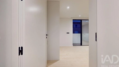 Apartamento T4 para Venda em Gondomar (São Cosme), Valbom e Jovim
