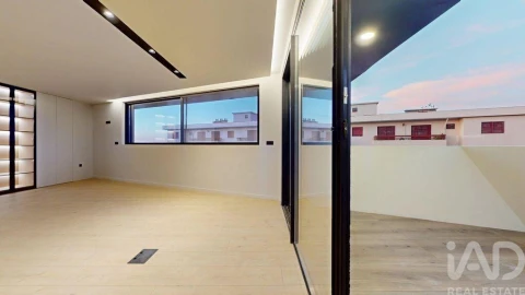 Apartamento T4 para Venda em Gondomar (São Cosme), Valbom e Jovim