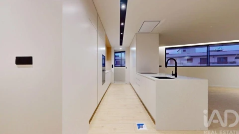 Apartamento T4 para Venda em Gondomar (São Cosme), Valbom e Jovim