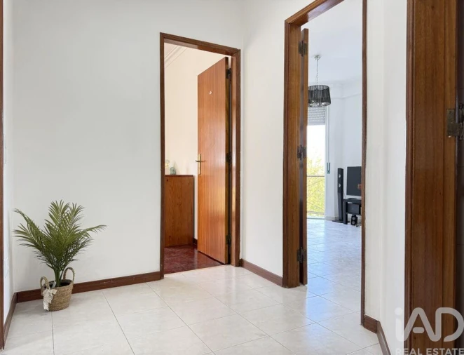 Apartamento para Venda em Baixa da Banheira e Vale da Amoreira Foto 3