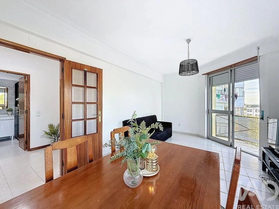 Apartamento para Venda em Baixa da Banheira e Vale da Amoreira Foto 1