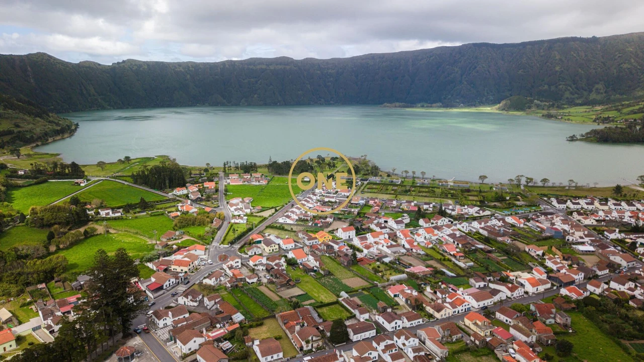 Moradia T2 para Venda em Sete Cidades Foto 29