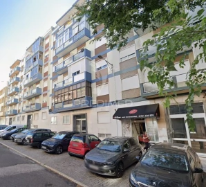 Apartamento T2 para Venda em Benfica