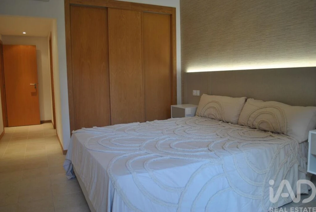 Apartamento T2 para Venda em Quarteira Foto 26