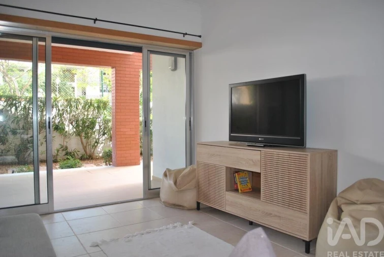 Apartamento T2 para Venda em Quarteira Foto 7