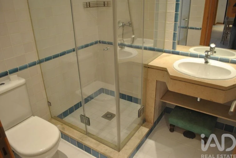 Apartamento T2 para Venda em Quarteira Foto 16
