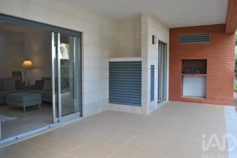 Apartamento T2 para Venda em Quarteira Foto 8