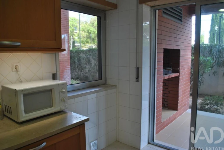 Apartamento T2 para Venda em Quarteira Foto 14